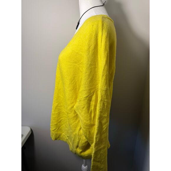 Lane Bryant 18/20 Butter Yellow Button Up V-Neck Cardigan Sweater - Picture 3 of 6